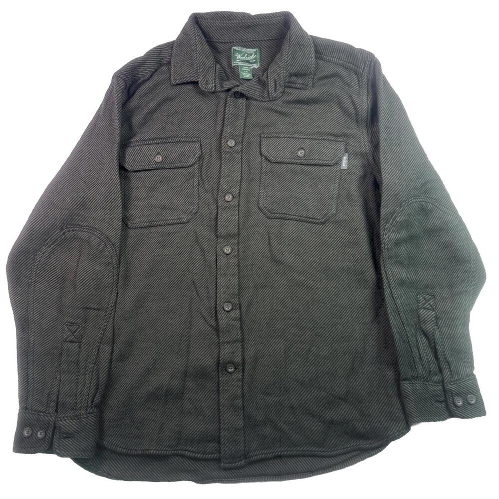 Woolrich~Men’s Large~Grey Long Sleeve Button Down Flap Pocket Outdoor Shirt